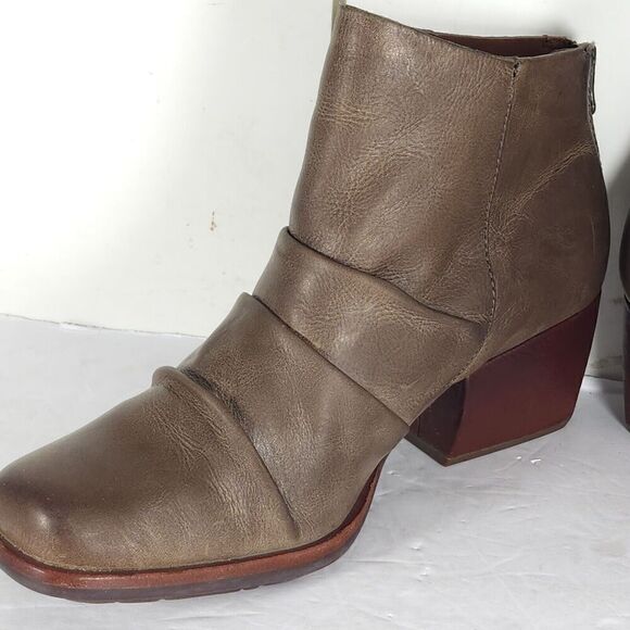 Kork Ease Women's Kissel US8M Brown Leather Back Zip Square Toe Ankle Boots - Picture 8 of 15